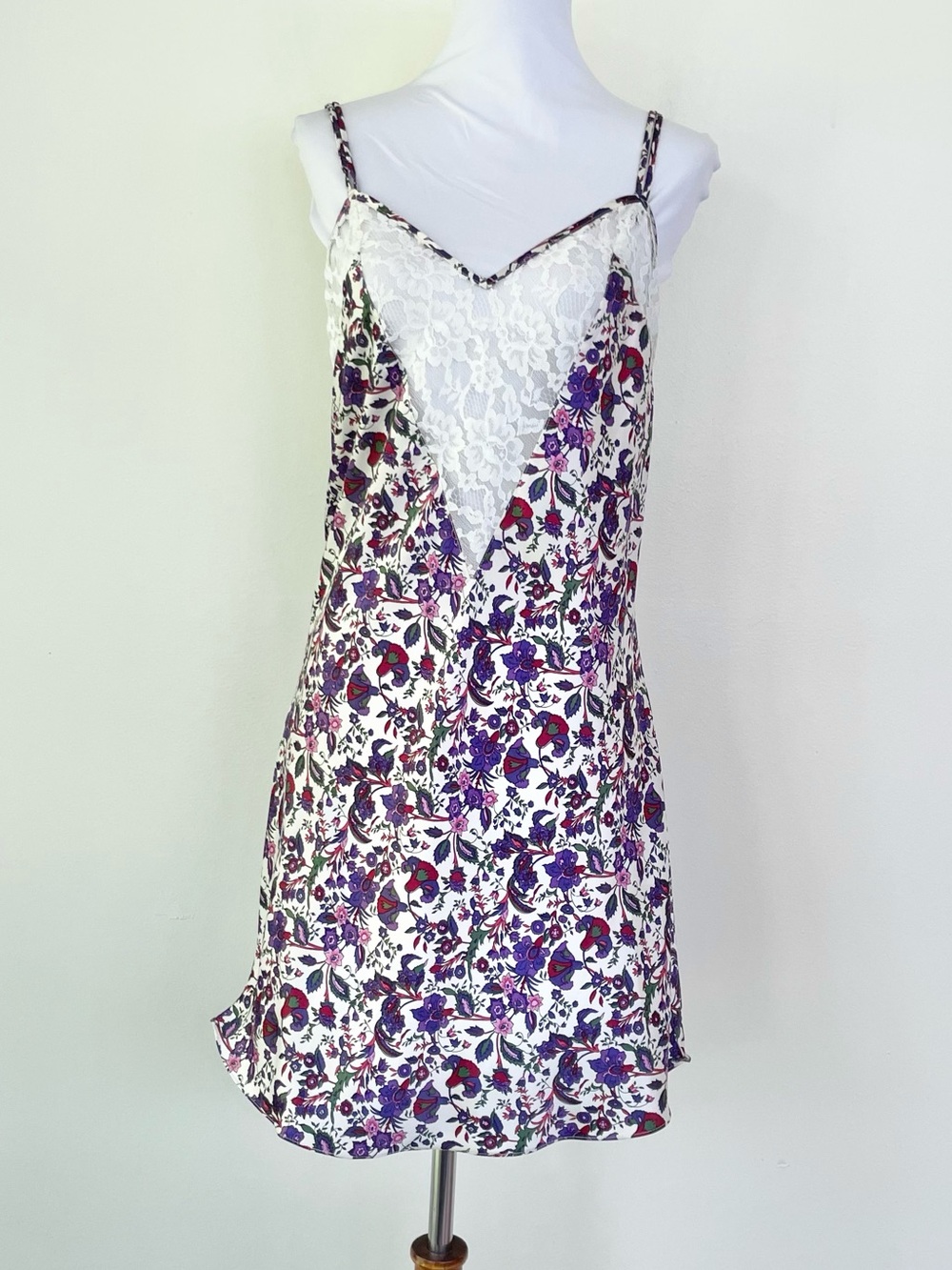 NWT 90s Victoria’s Secret Gold Label Purple Floral Lace Slip Dress M Medium